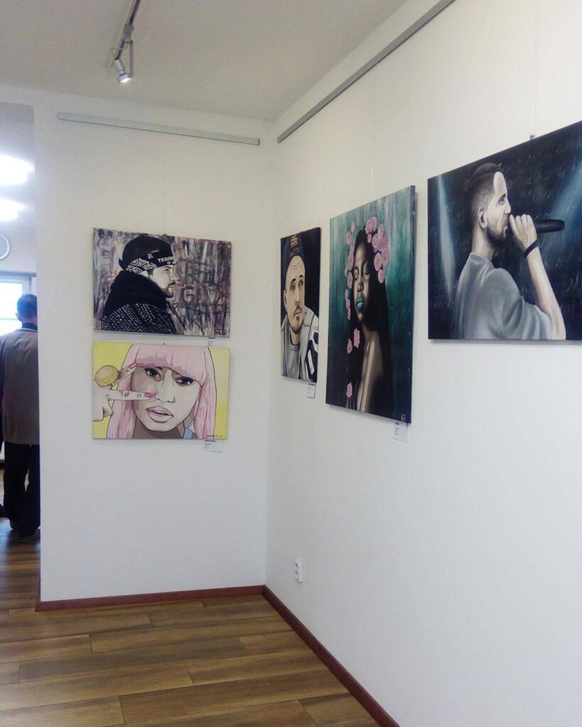 Dvatelier.cz – česká současná malířka Dana V. Moderní abstraktní a figurativní obrazy.